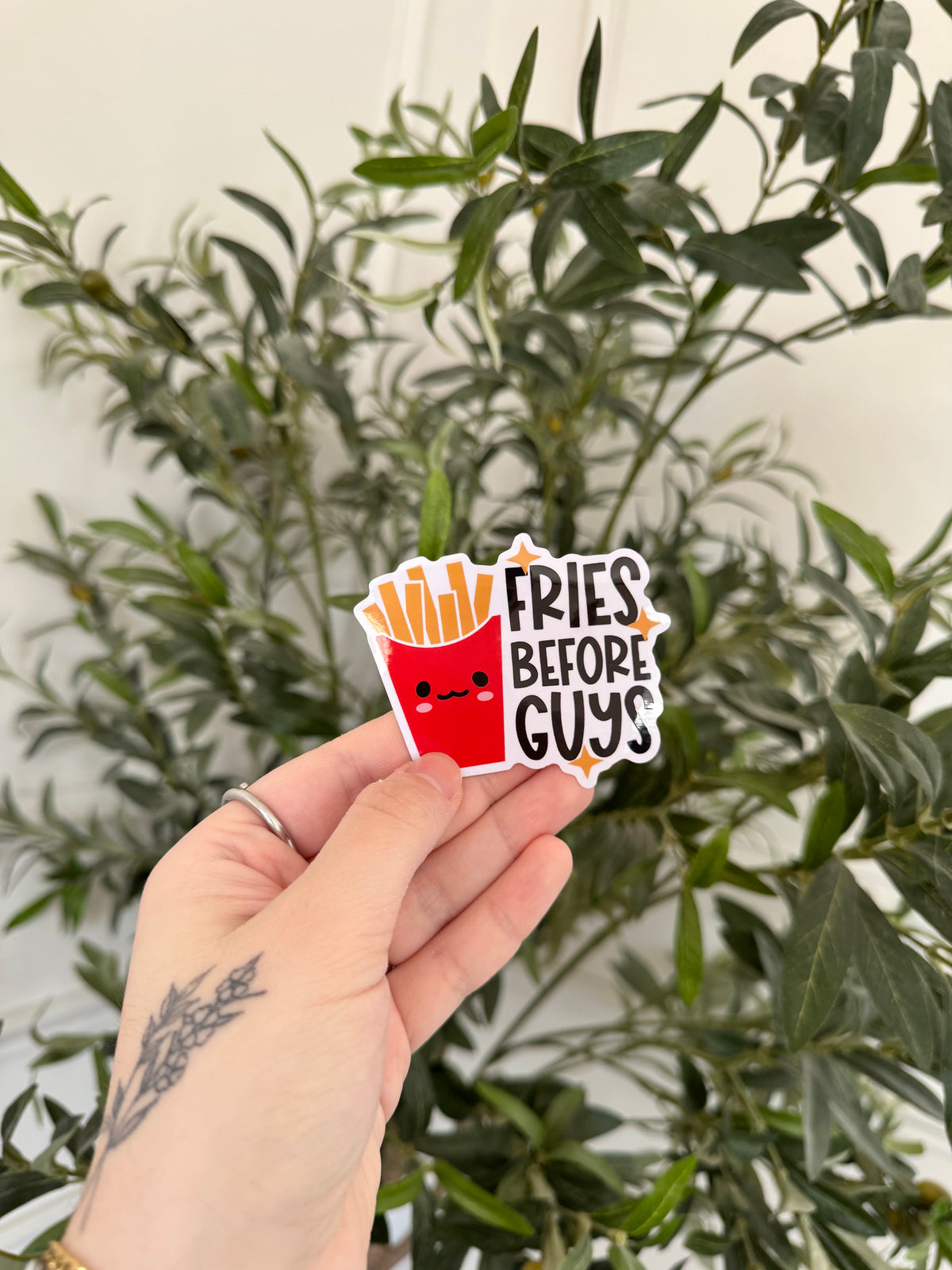 Collant : Fries before guys